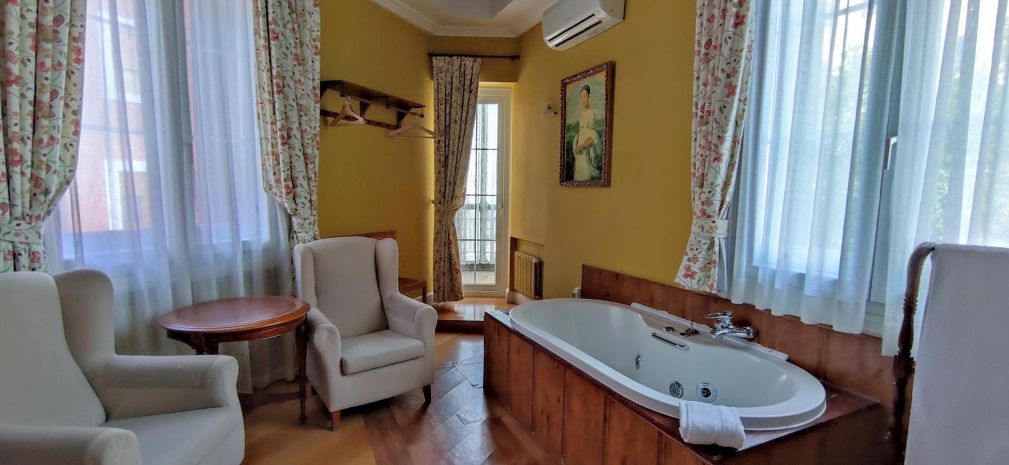 Don Jaime Hotel