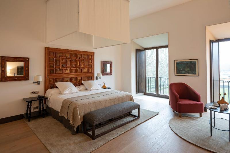 Hotel De Turismo De 5*