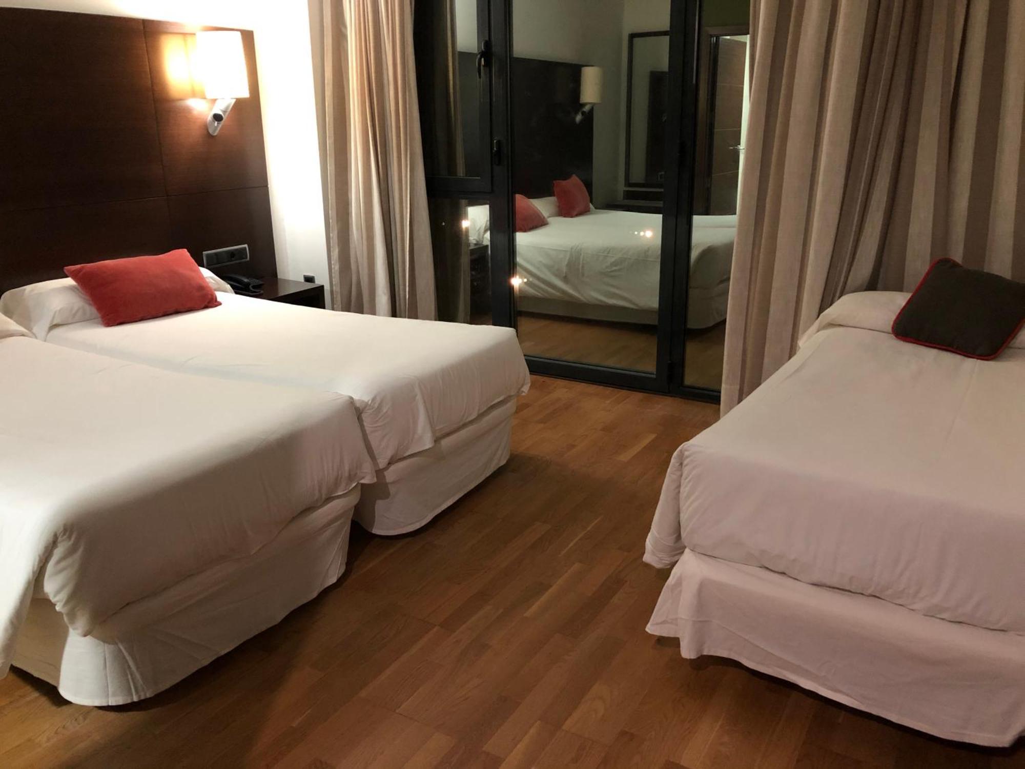 Hotel Hospedium Valles De Gredos Golf 4*