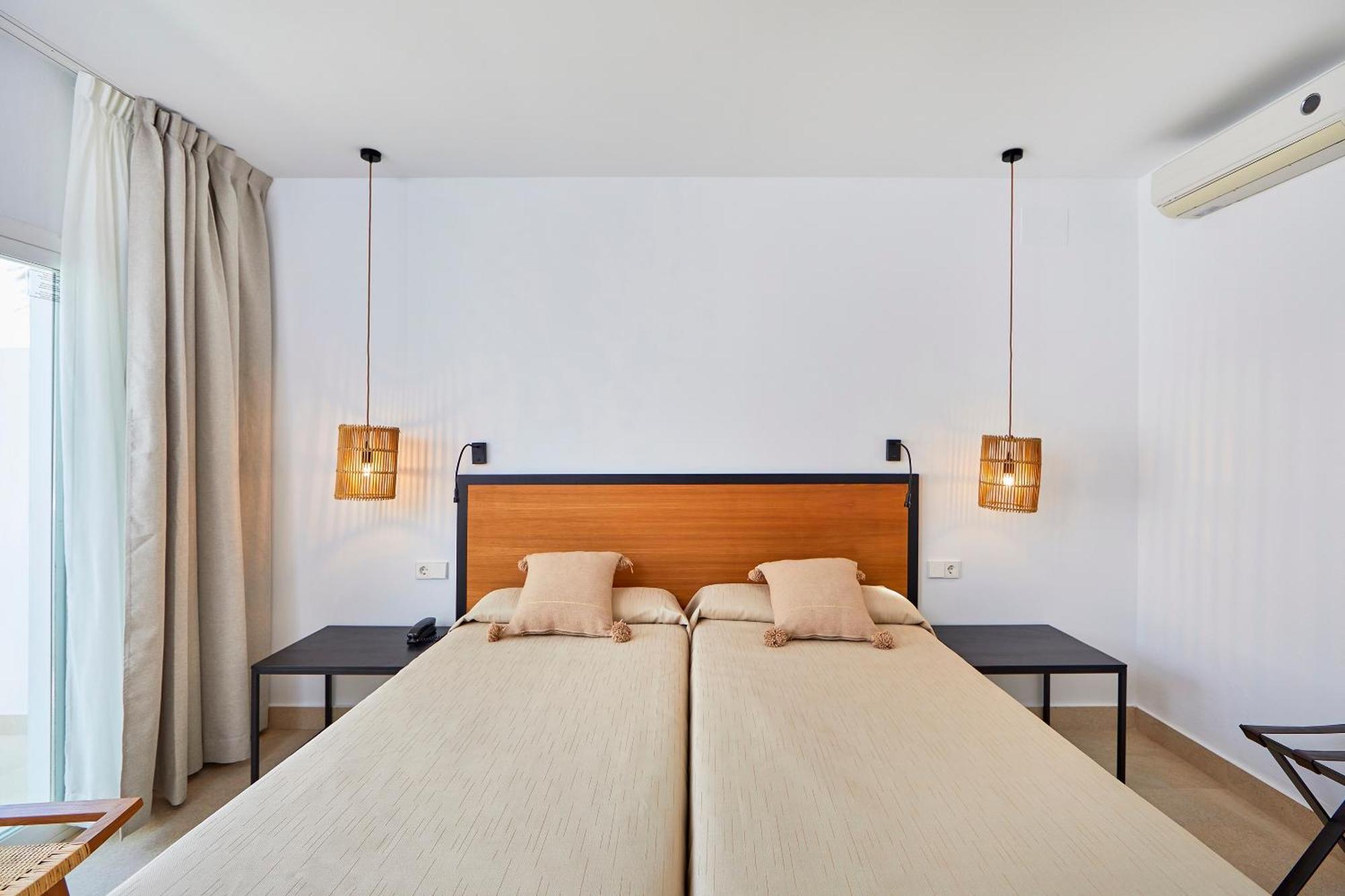 Hotel Fergus Conil Park 4*