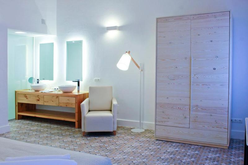 Roca Nou 3* Maó (Mahón)
