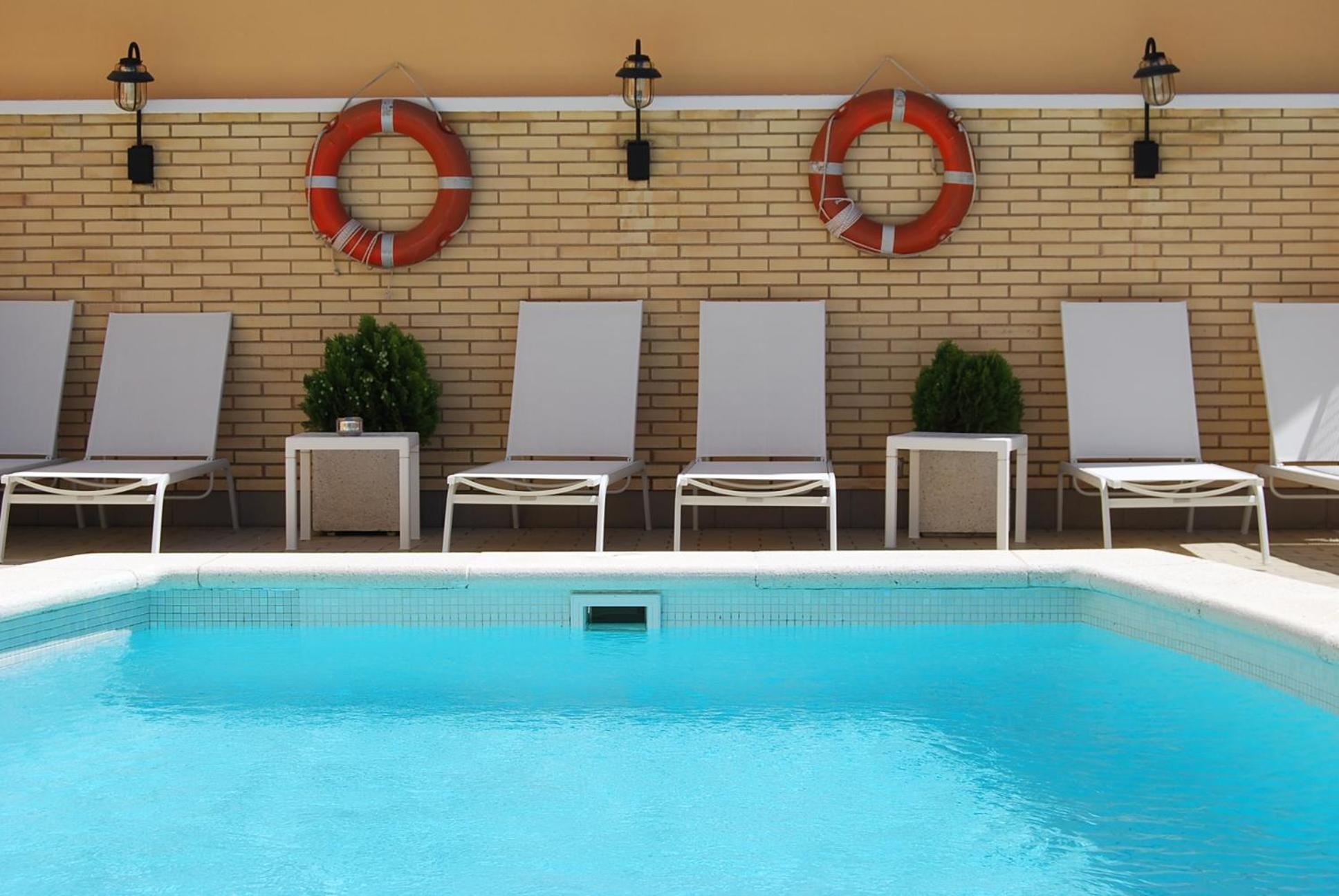 Rovira Hotel 3*