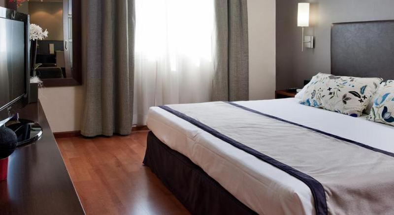 Hotel Catalonia Goya 4*