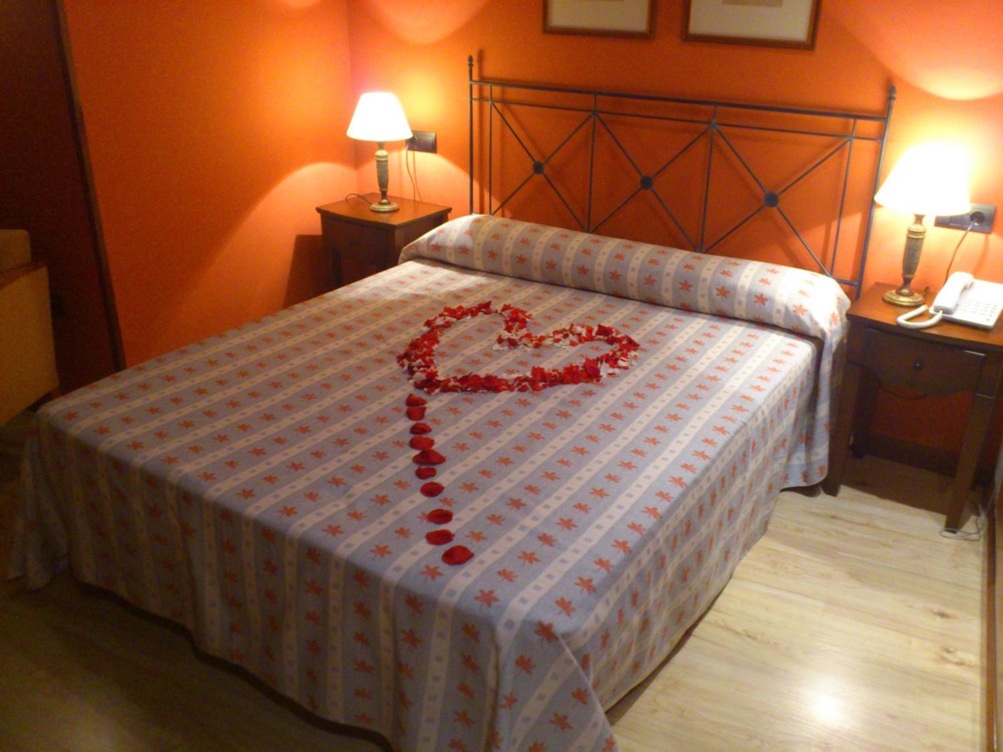 Hotel Torrepalacio 2*