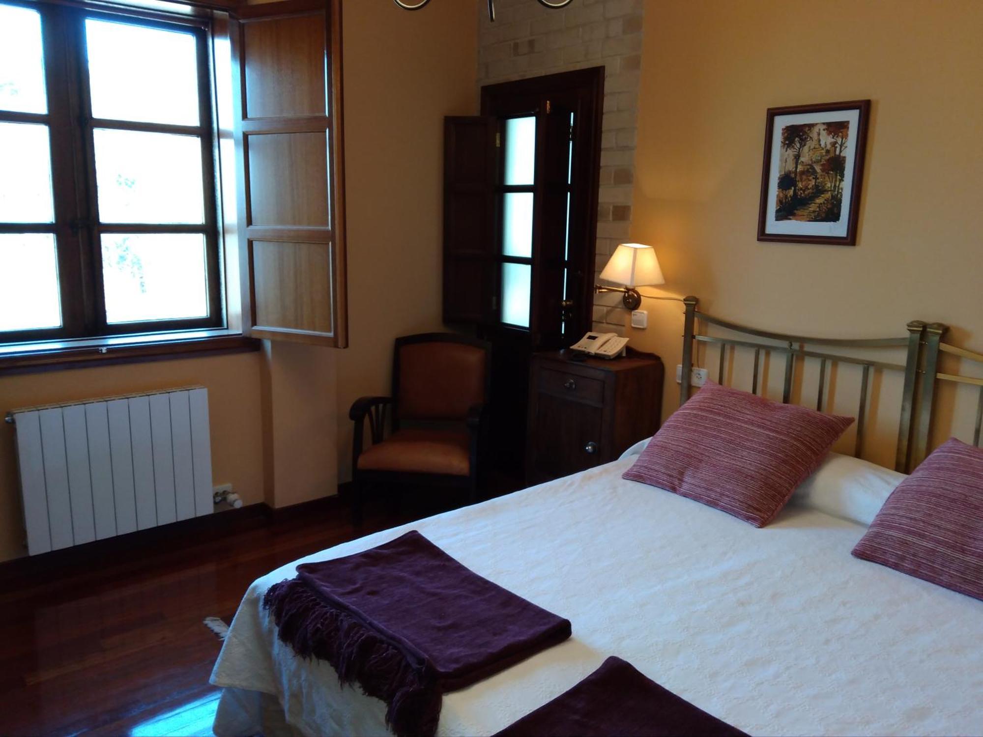 Casa De Labranza A Rega Pensión 3*