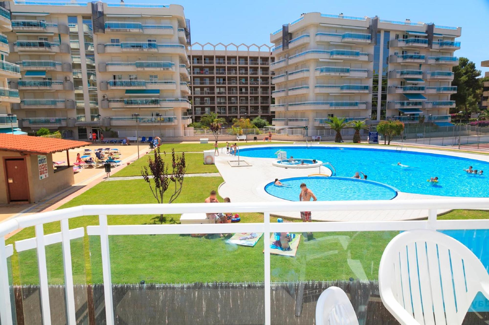 Uhc Larimar Family Complex Apartment Salou