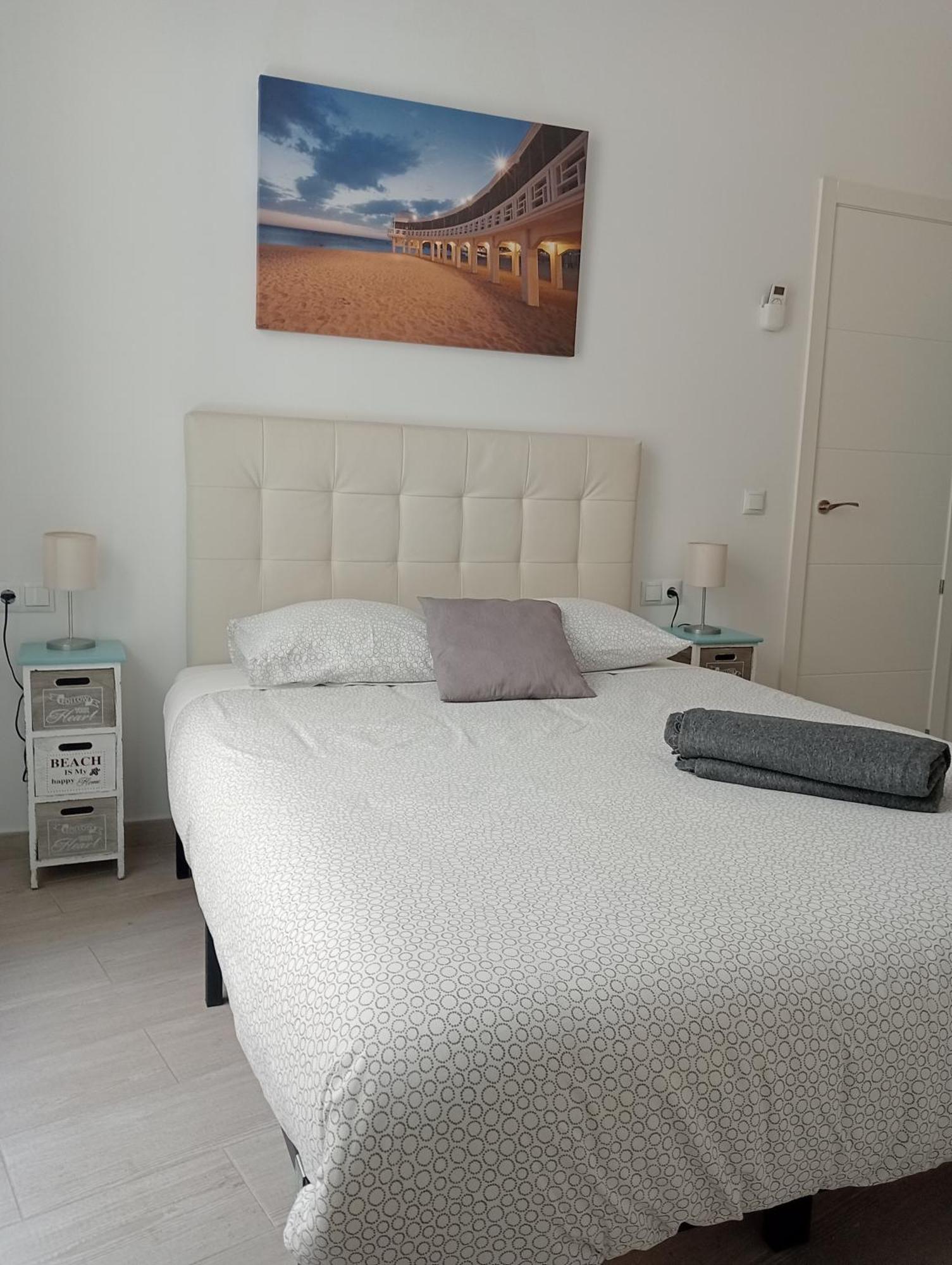 La Caleta De Wifi Apartment *