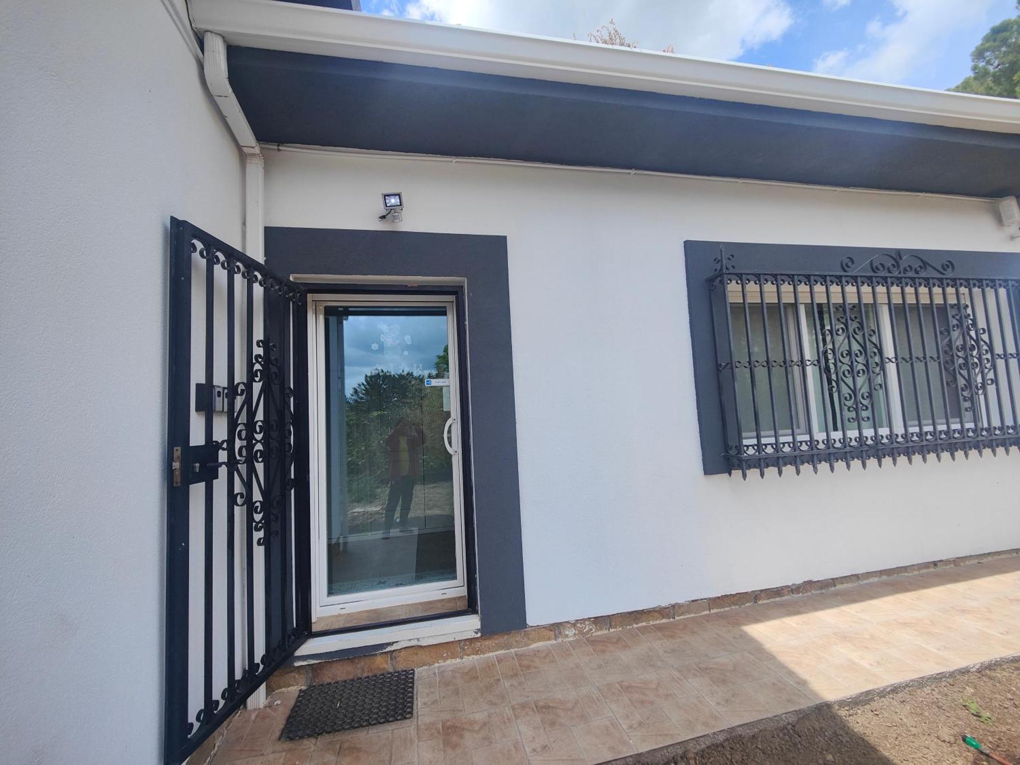 Casa De Sol, Piscina Y Jacuzzi En De Madrid