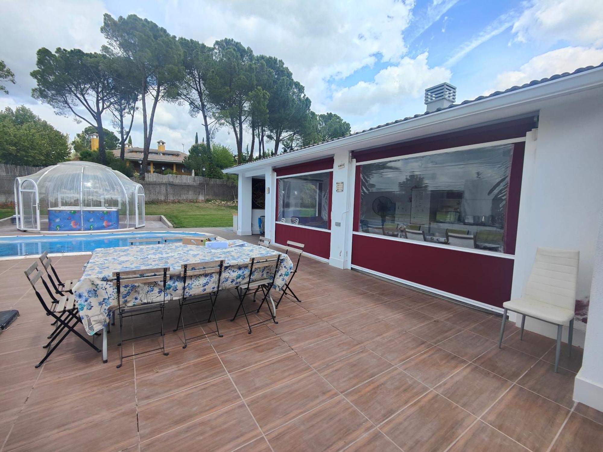 Casa De Sol, Piscina Y Jacuzzi En De Madrid Pensión *