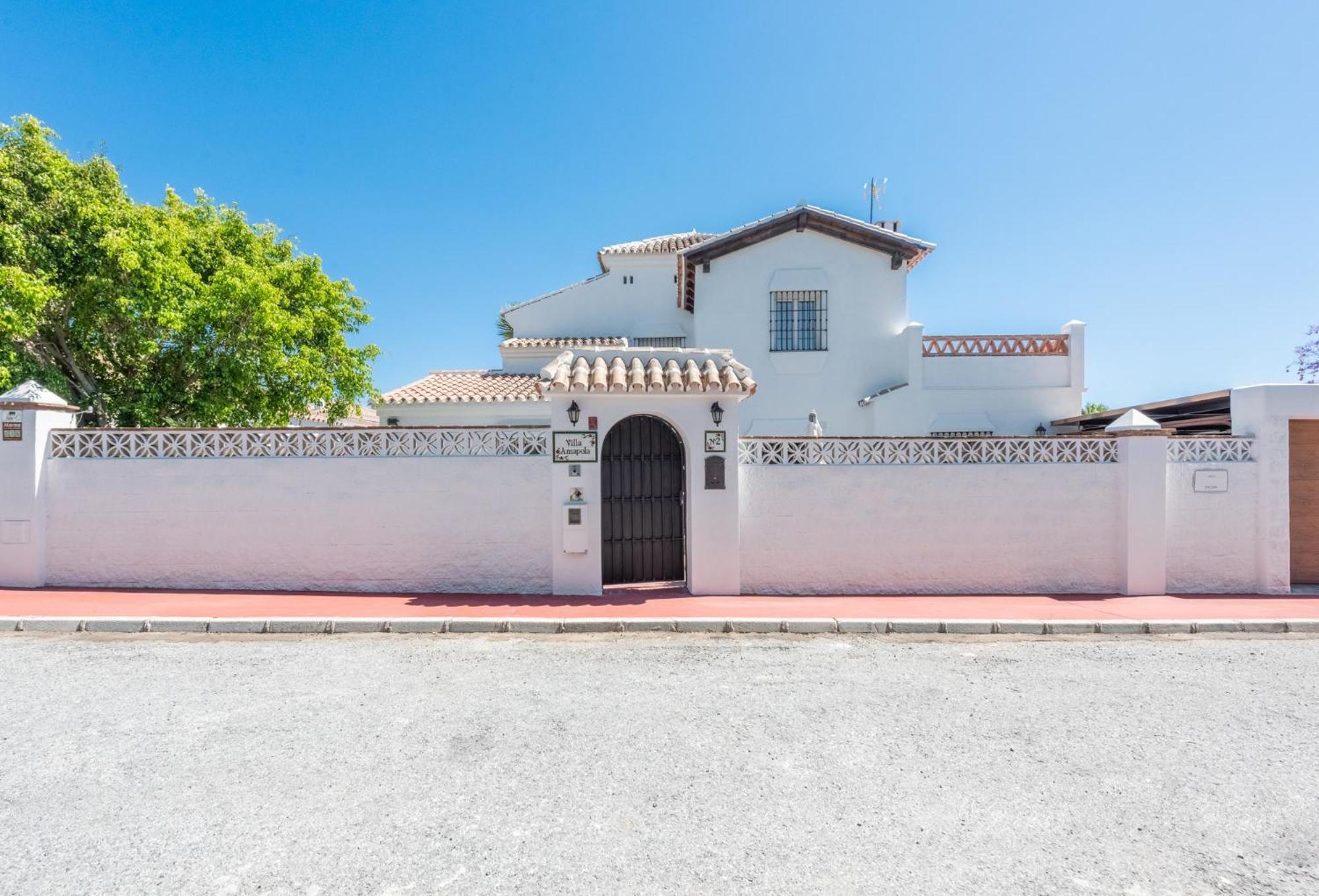 Amapola Villa *