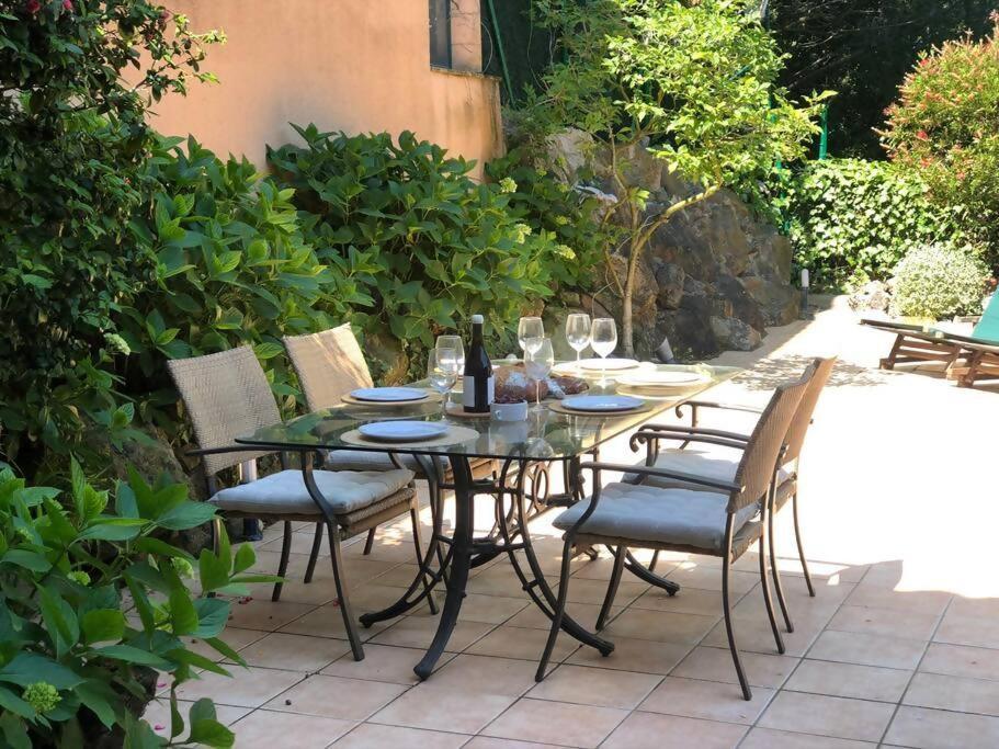 Holiday home Sagaro Sea Housegardenbarbacue8 Paxsea View *