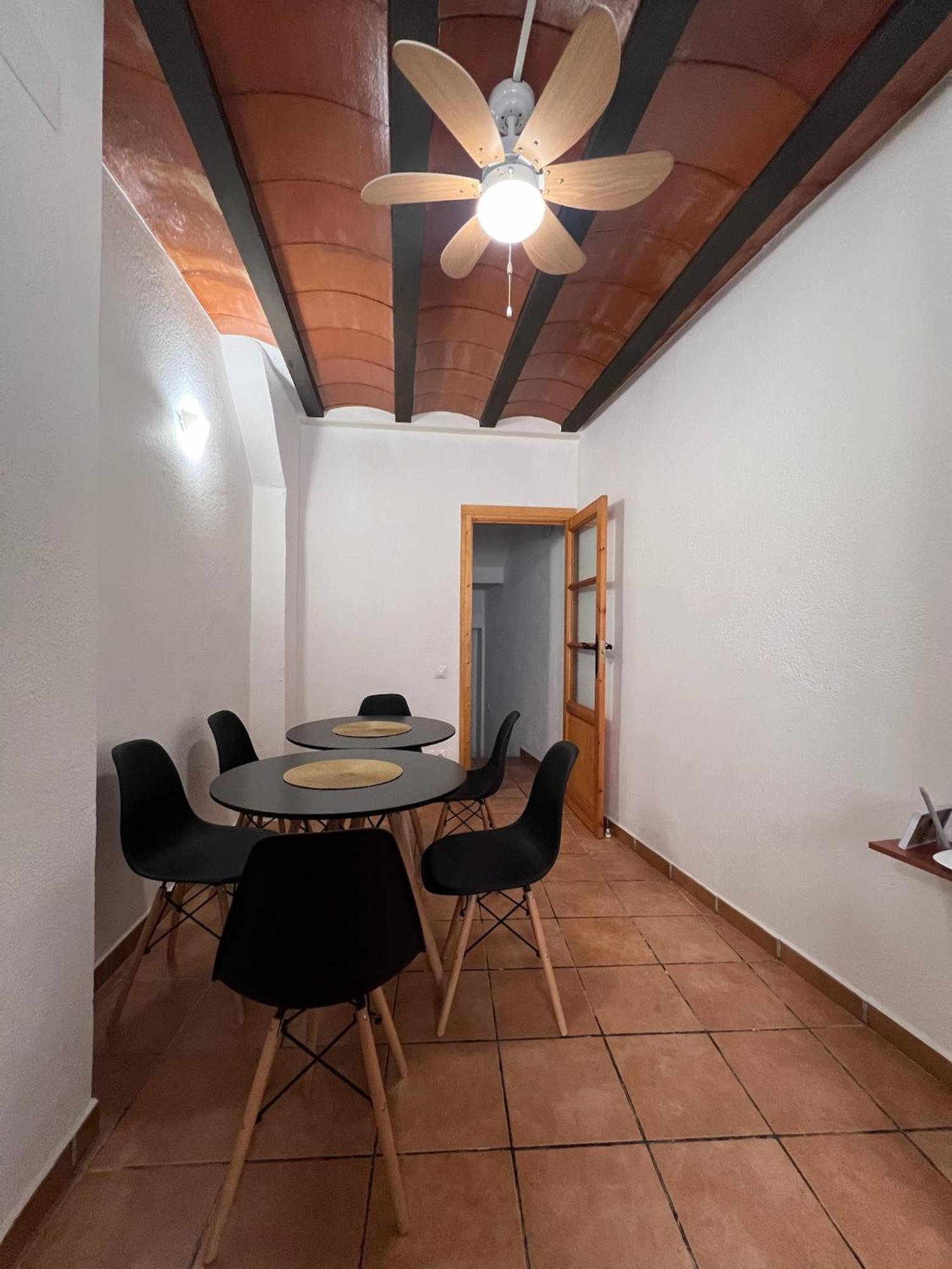 Homestay Casa Cardona *