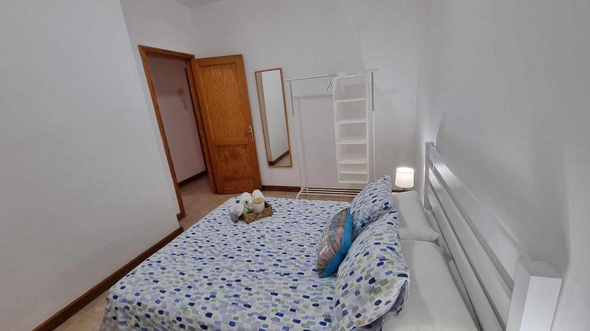 Yaki Apartment