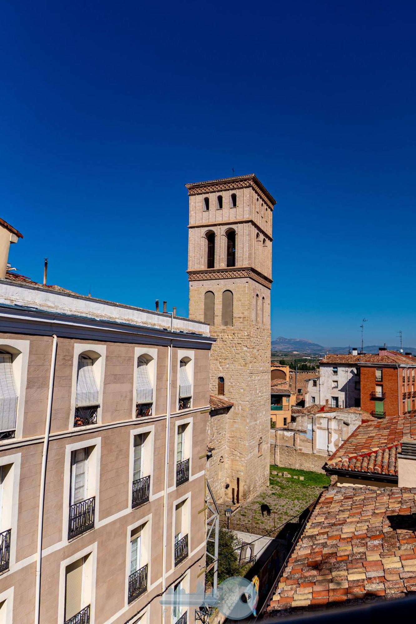 Edificio 1521 * Logrono