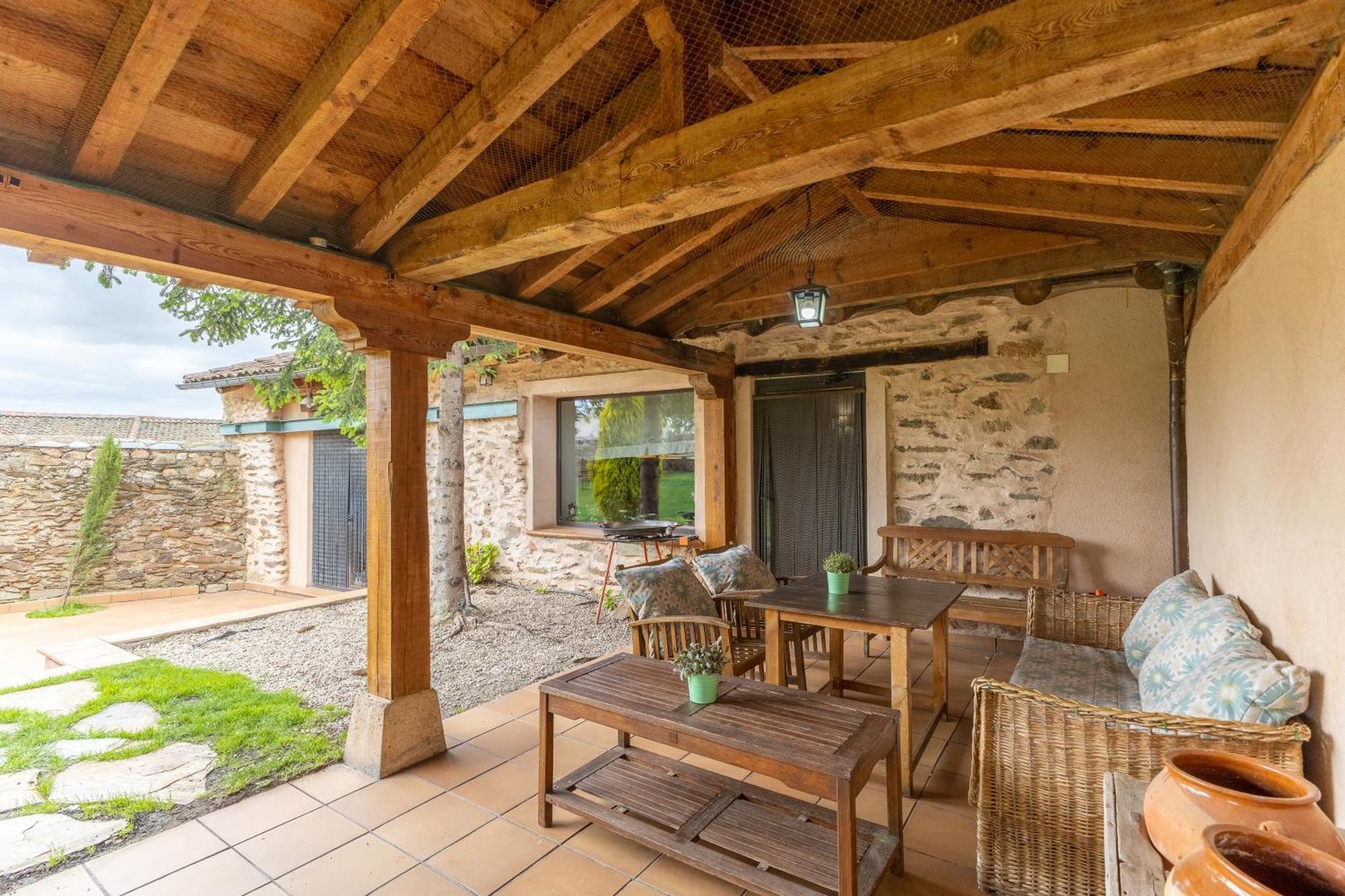 La Casona Y Casitas De Tabladillo Holiday home *