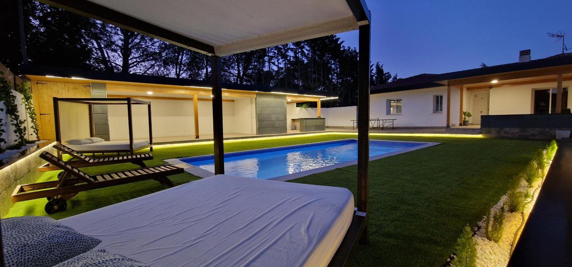 Сasa de vacaciones Oasis, Piscina, Barbacoa, Jardin, Amigos, Familia, Grupos, Casa, *
