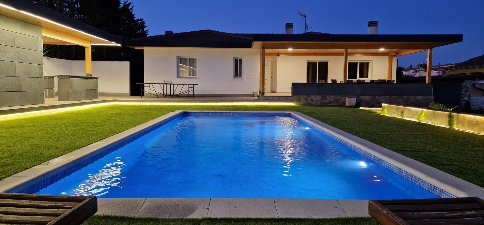 Oasis, Piscina, Barbacoa, Jardin, Amigos, Familia, Grupos, Casa, Сasa de vacaciones Nuevo Baztán