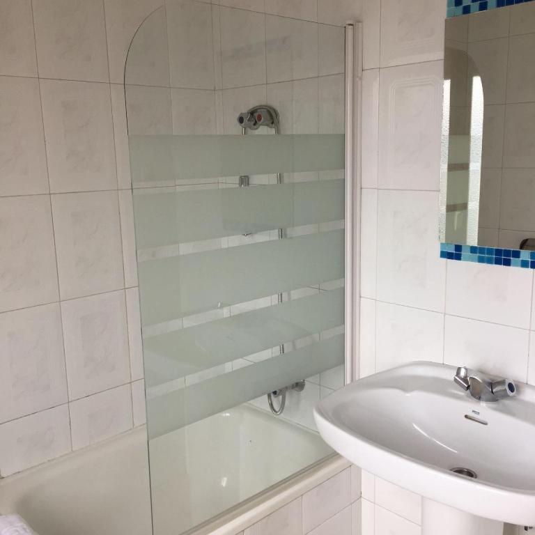 Las 2 Rr Guest house