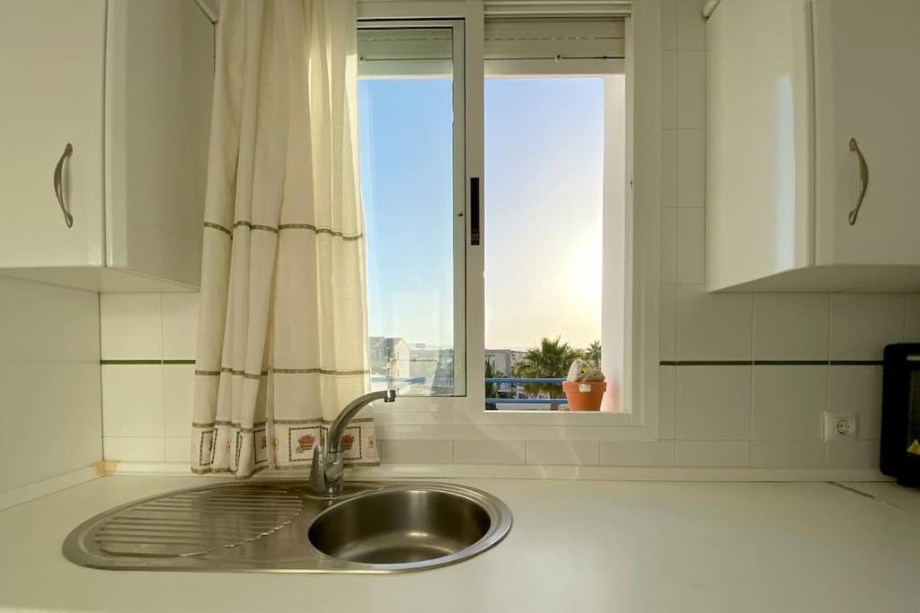 Atico Con Vistas Al Mar En Primera Linea De Playa Apartamento *