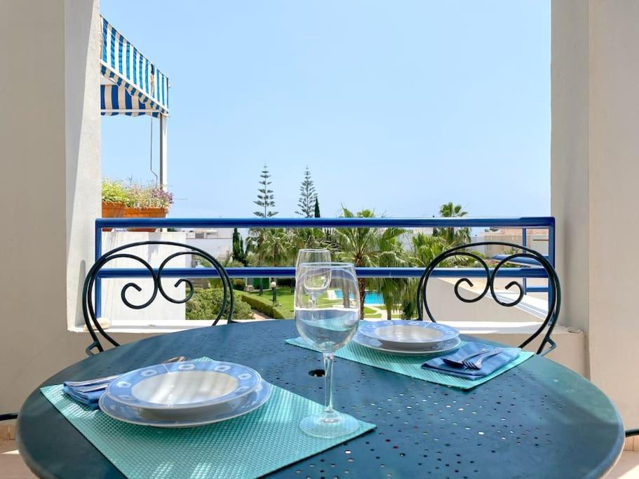 Atico Con Vistas Al Mar En Primera Linea De Playa Apartamento *