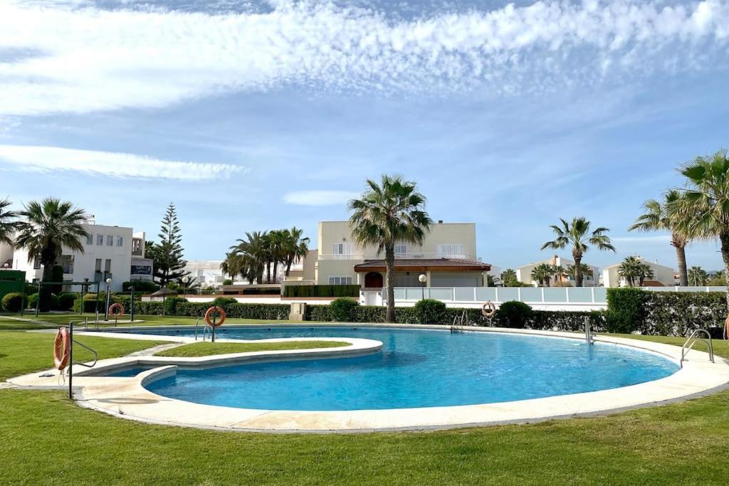 Atico Con Vistas Al Mar En Primera Linea De Playa Apartamento