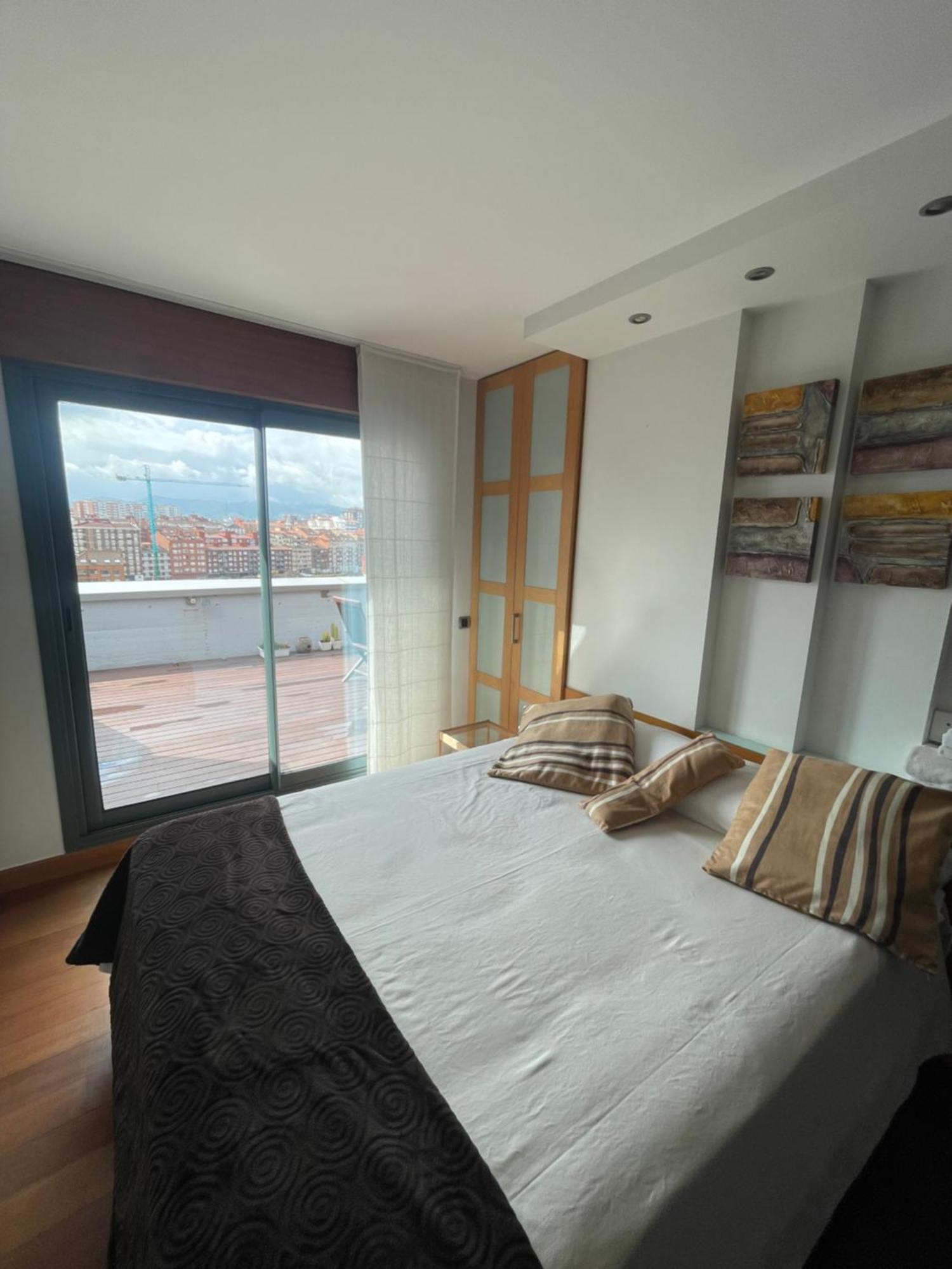 Apartamento El Atico De La Playa Parking Gratis Gijón