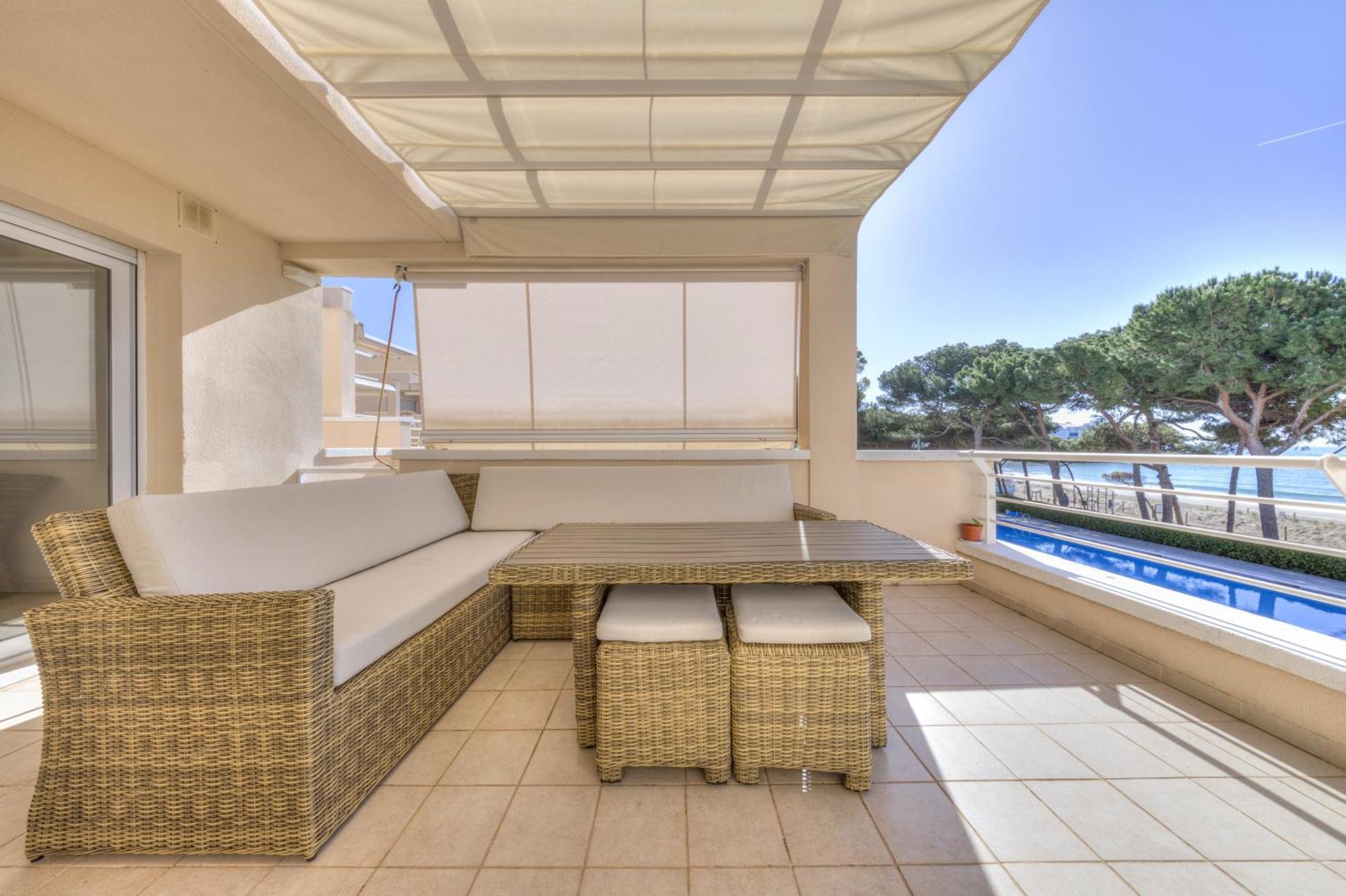 Pins Apartment Altafulla