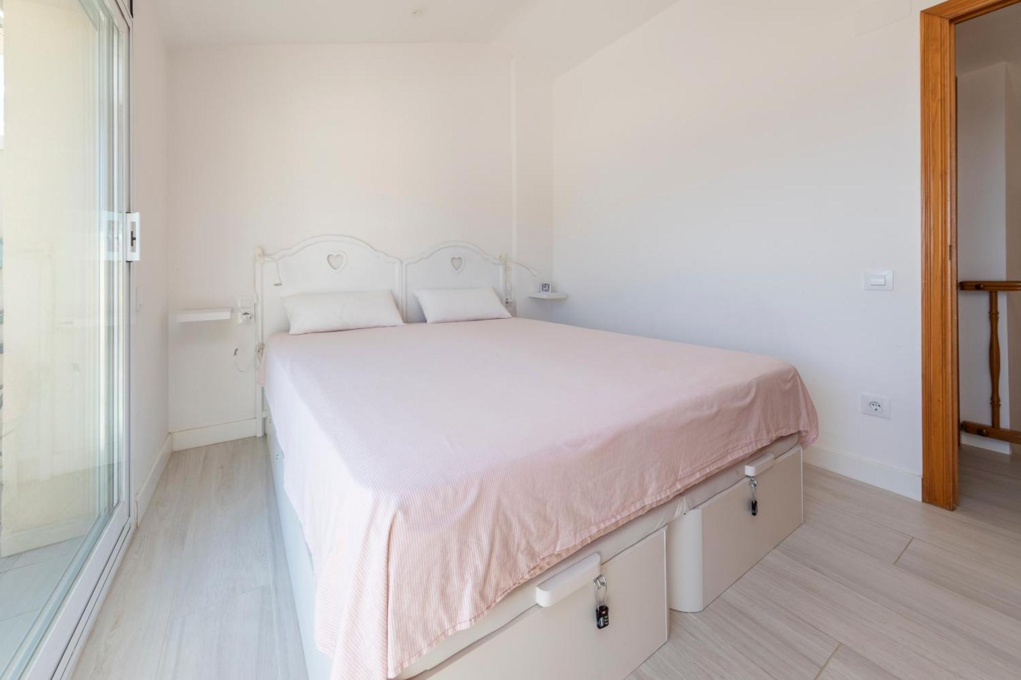 Pins Apartment