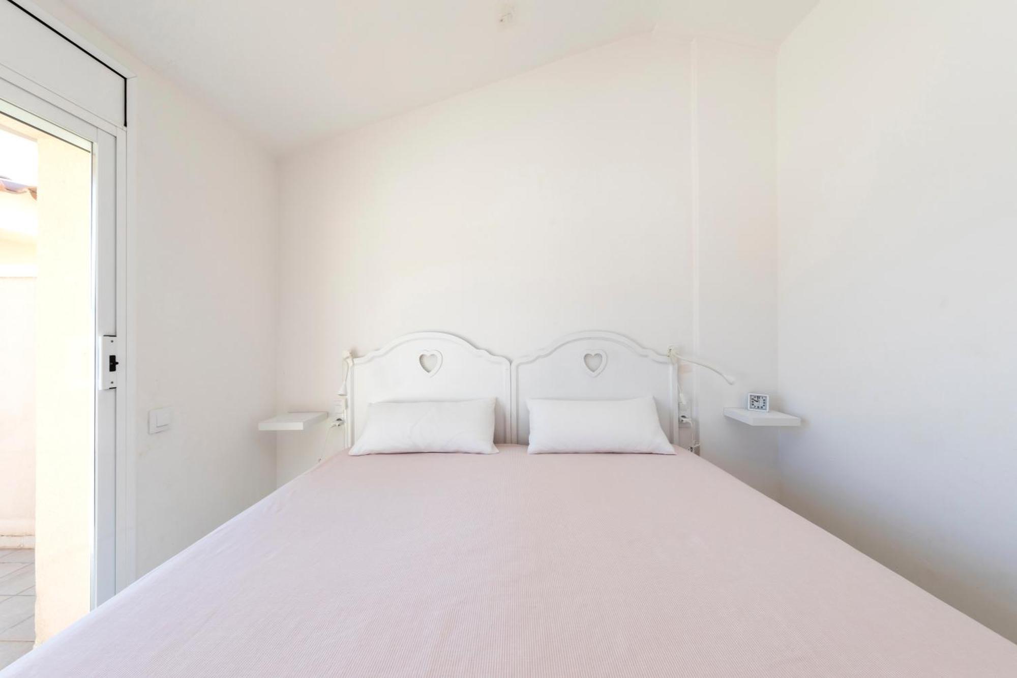 Pins Apartment *