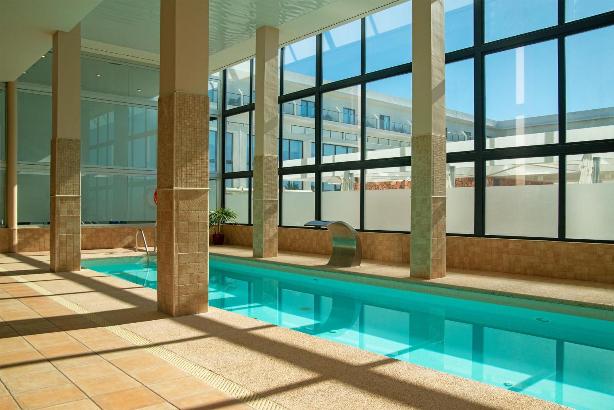 Cabogata Hotel