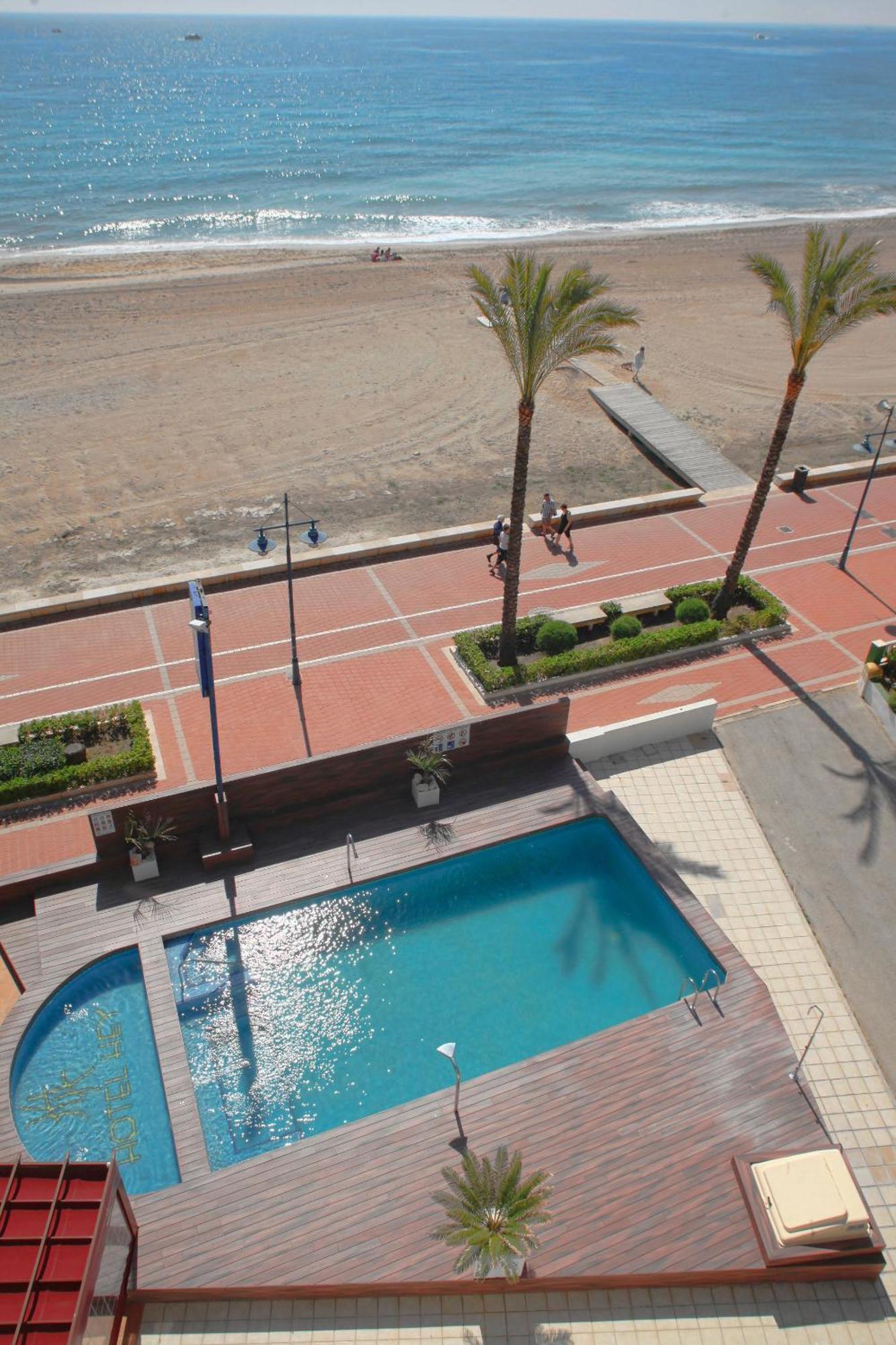 Sunday's Hotel 2*