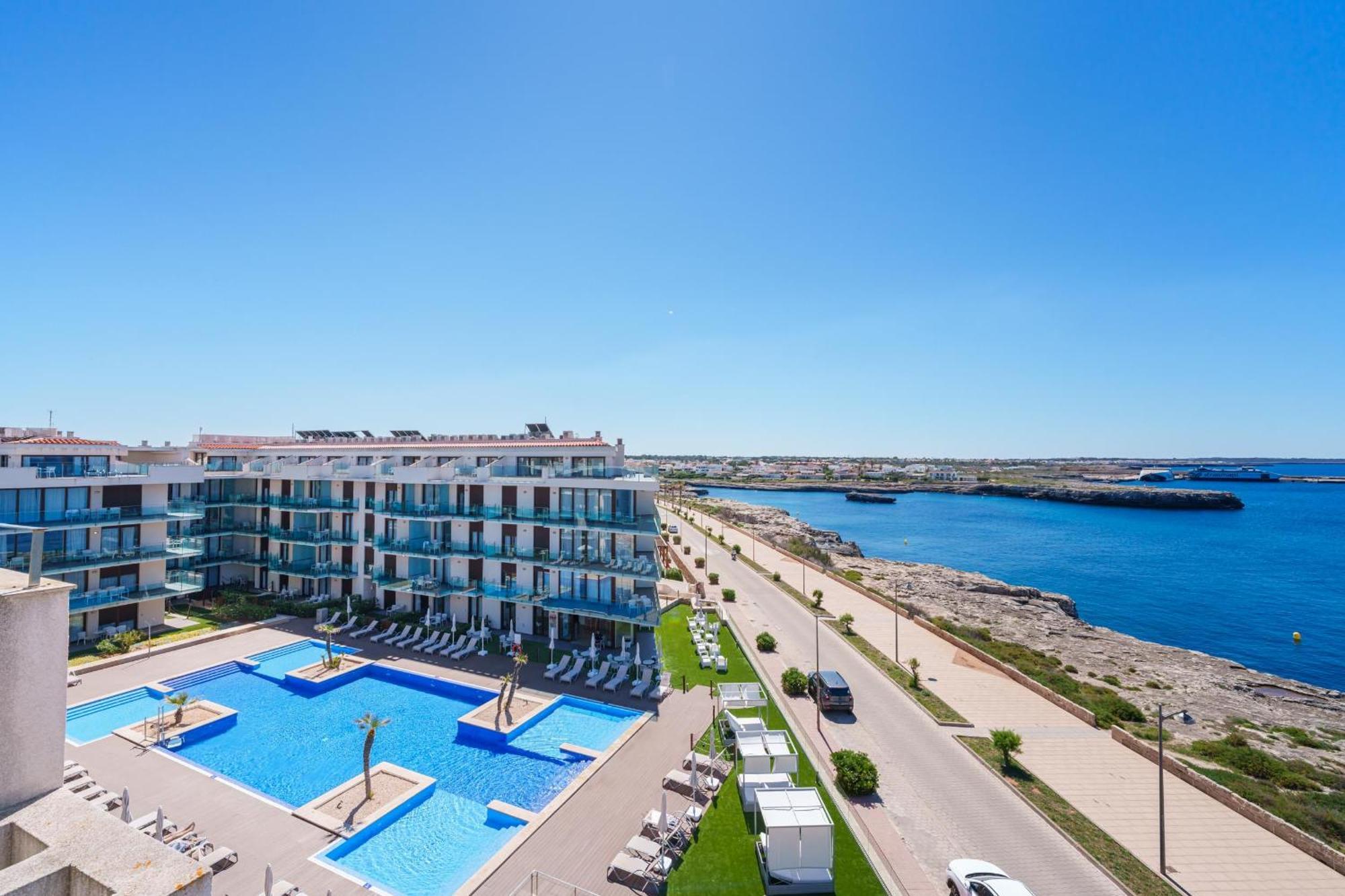 Ferrer Skyline Aparthotel 4*