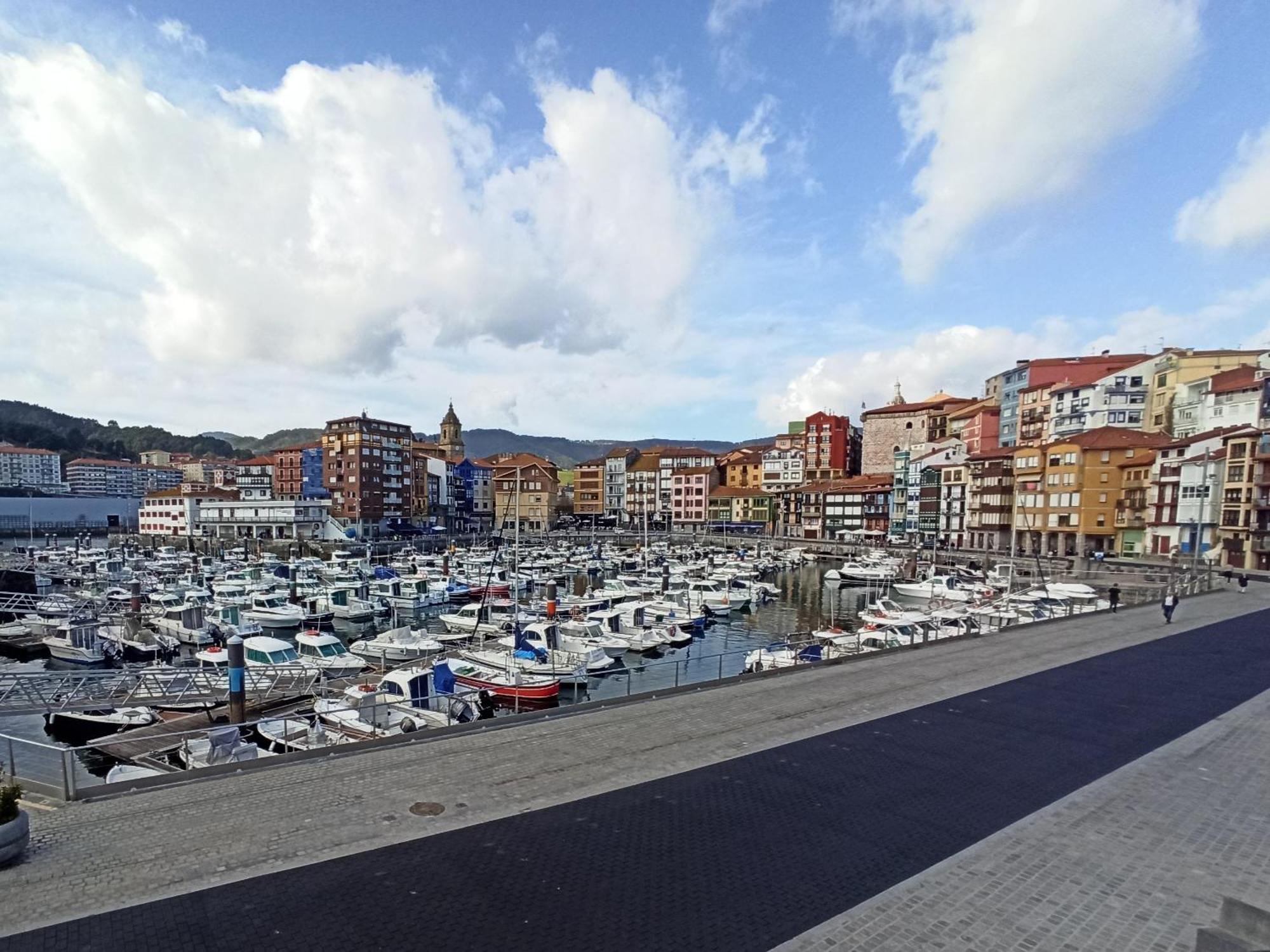 Apartamento Patxike Con Plaza De Garaje Apartment Bermeo
