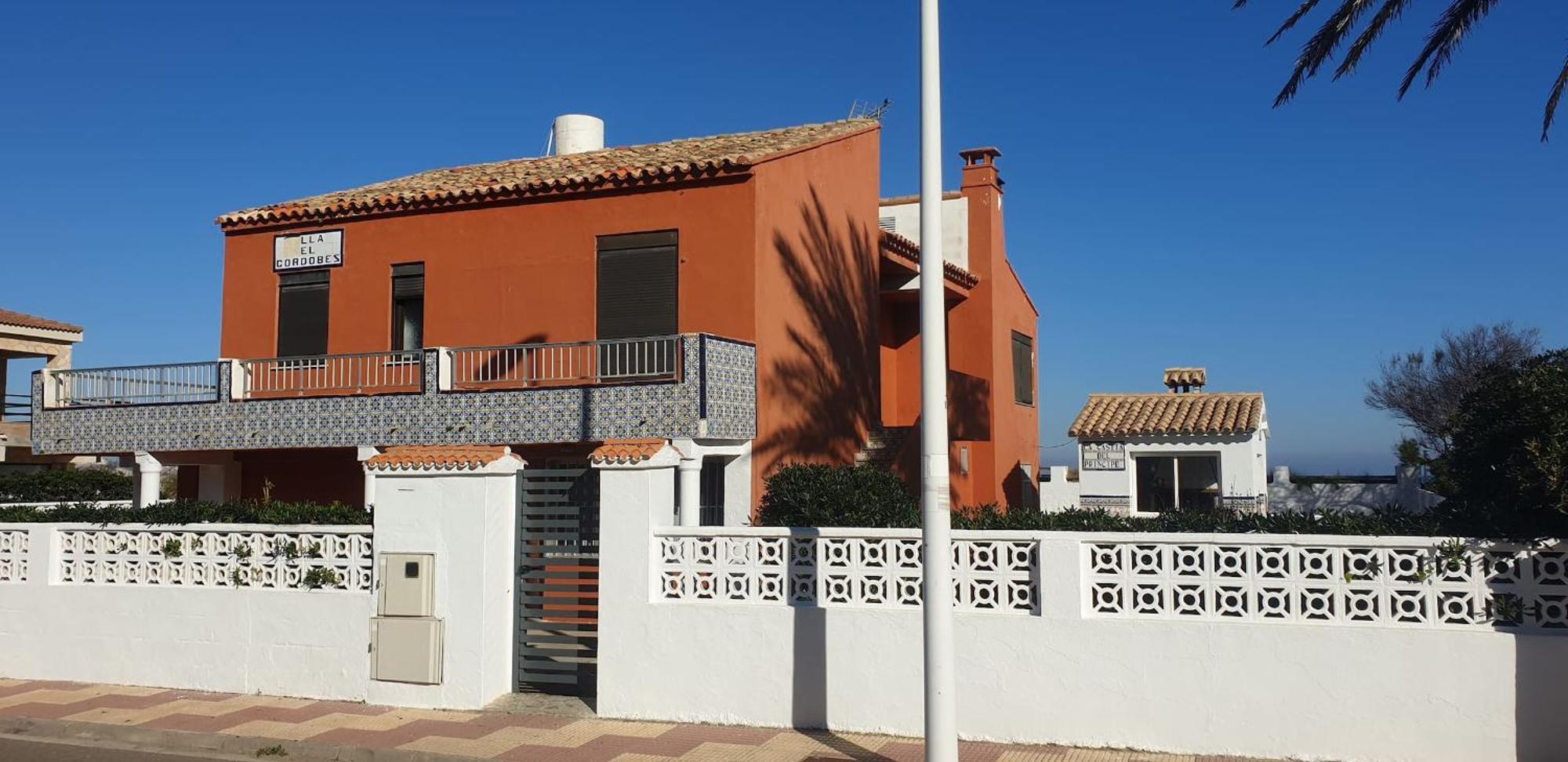 Vacansis Privada En Una A Un Paso Del Mar En