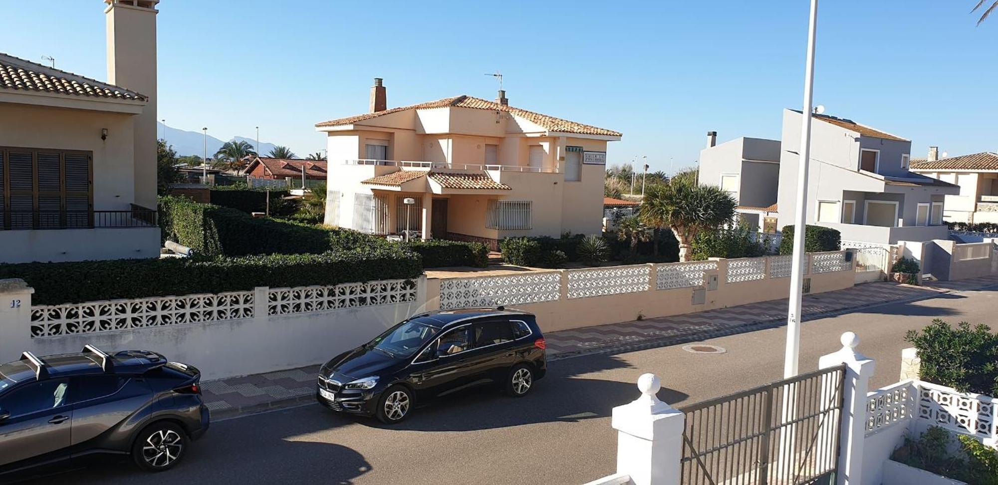 Vacansis Privada En Una A Un Paso Del Mar En *