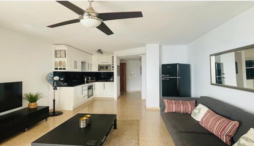 Lmha 15 Dpmt Modern 2 Bedroom,1 Bathroom Overlooking The Mediterranean, Apartamento