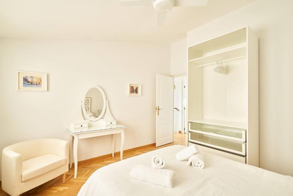 Duplex Palacio Congreso Centro Con Parking Apartamento *