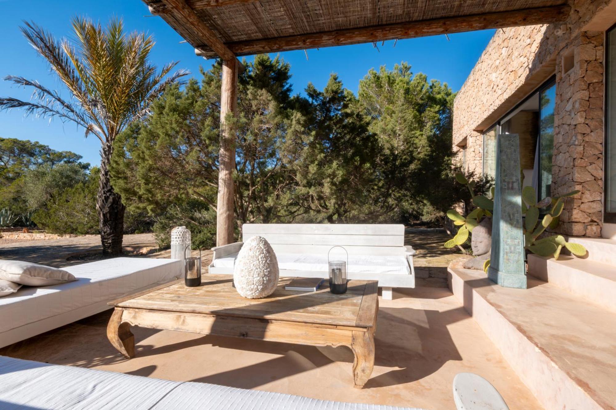 Shangri-la Villa *