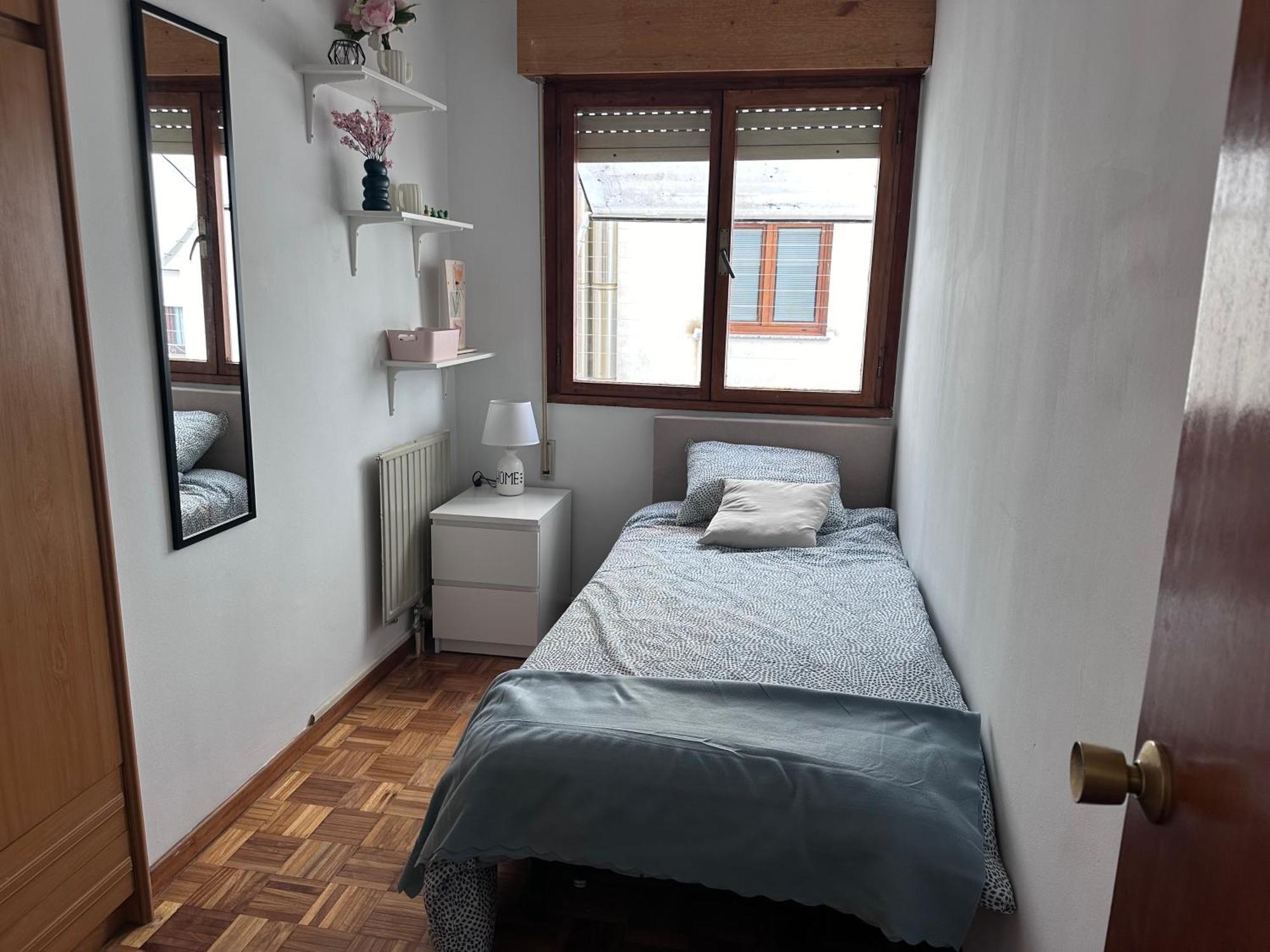 Acogedor Con Vistas A La Catedral Y Parking Apartamento *