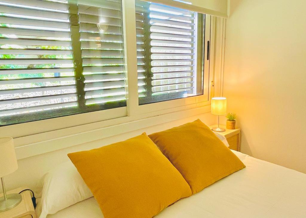 Luxury Views Canido, Acces