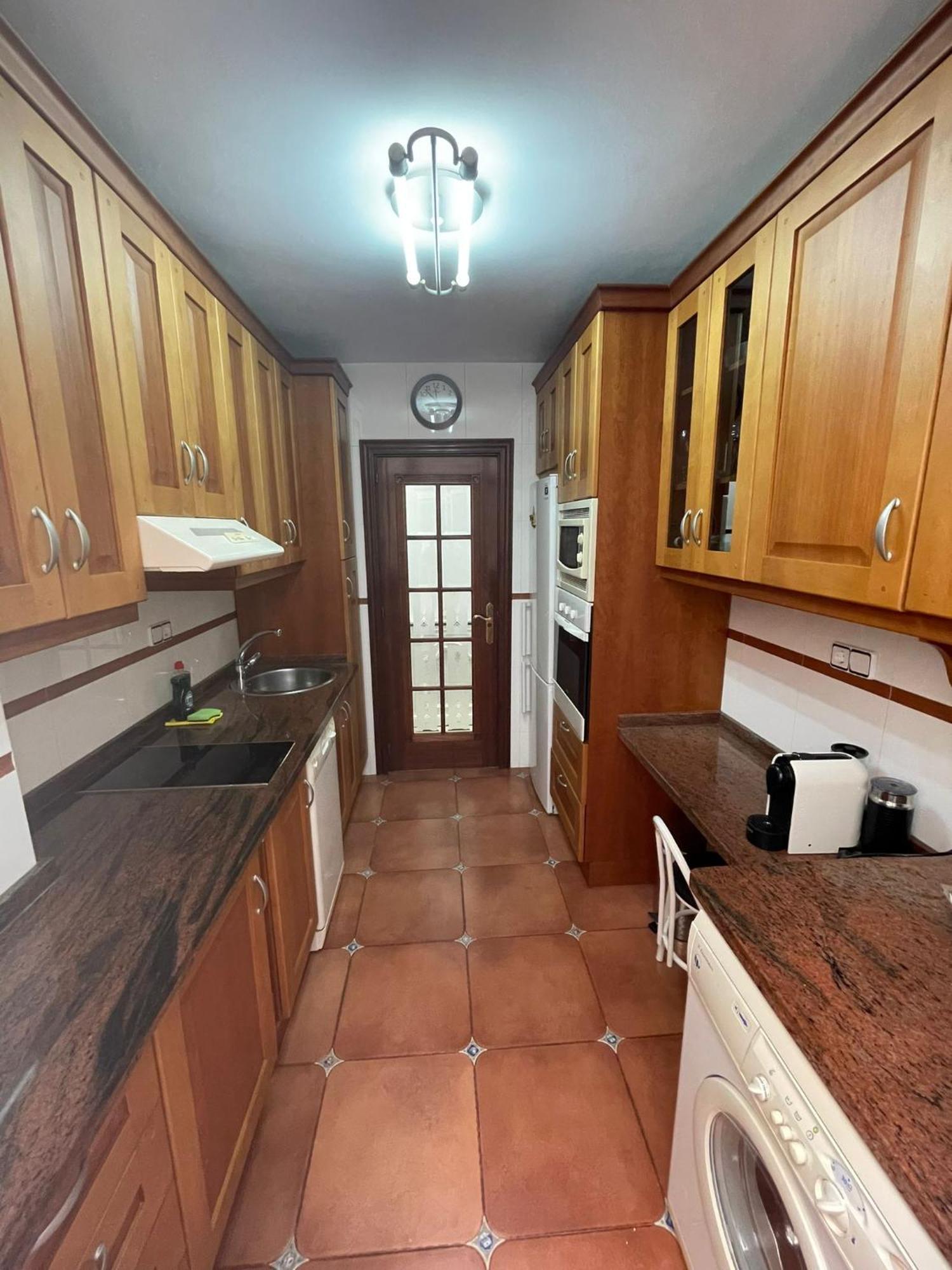 Comercio. Apartamento Jaén