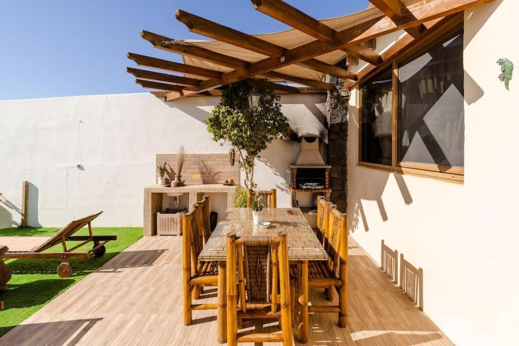 La Isla By Rentaholidayslanzarote Villa