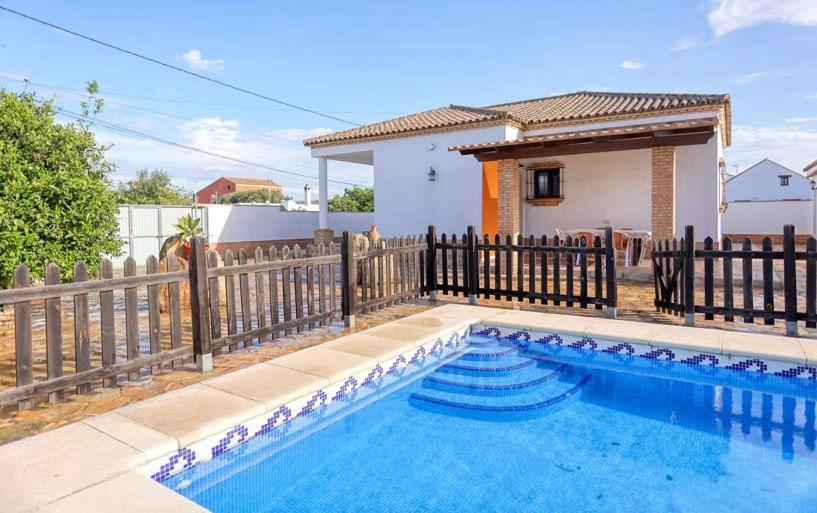 Chalet Conil Con Piscina Privada * Hozanejos
