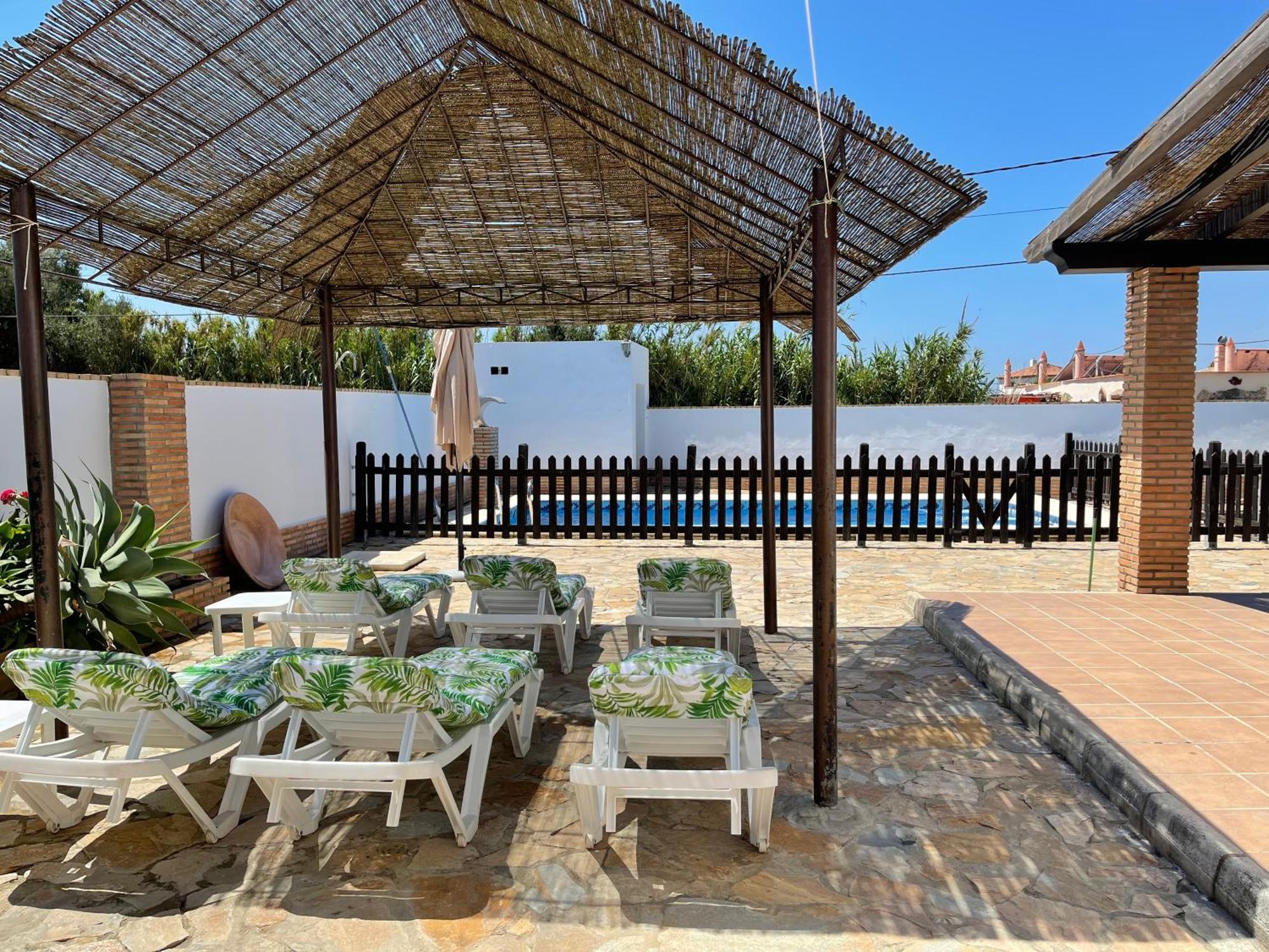 Chalet Conil Con Piscina Privada