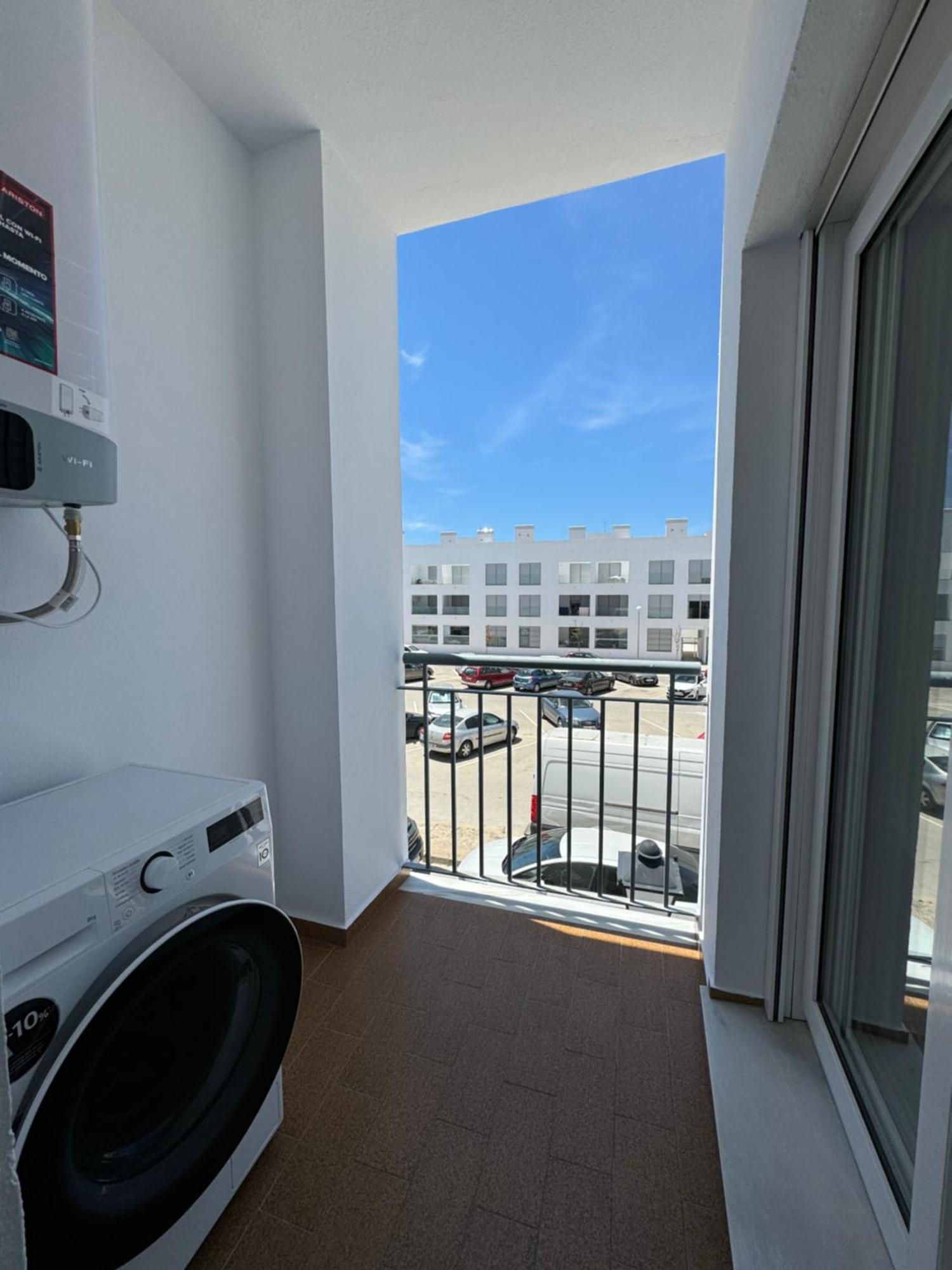 Apto Mercado - Con Garaje Privado Apartamento