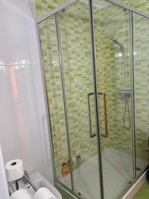 Acogedor 200 Metros Playa Apartamento