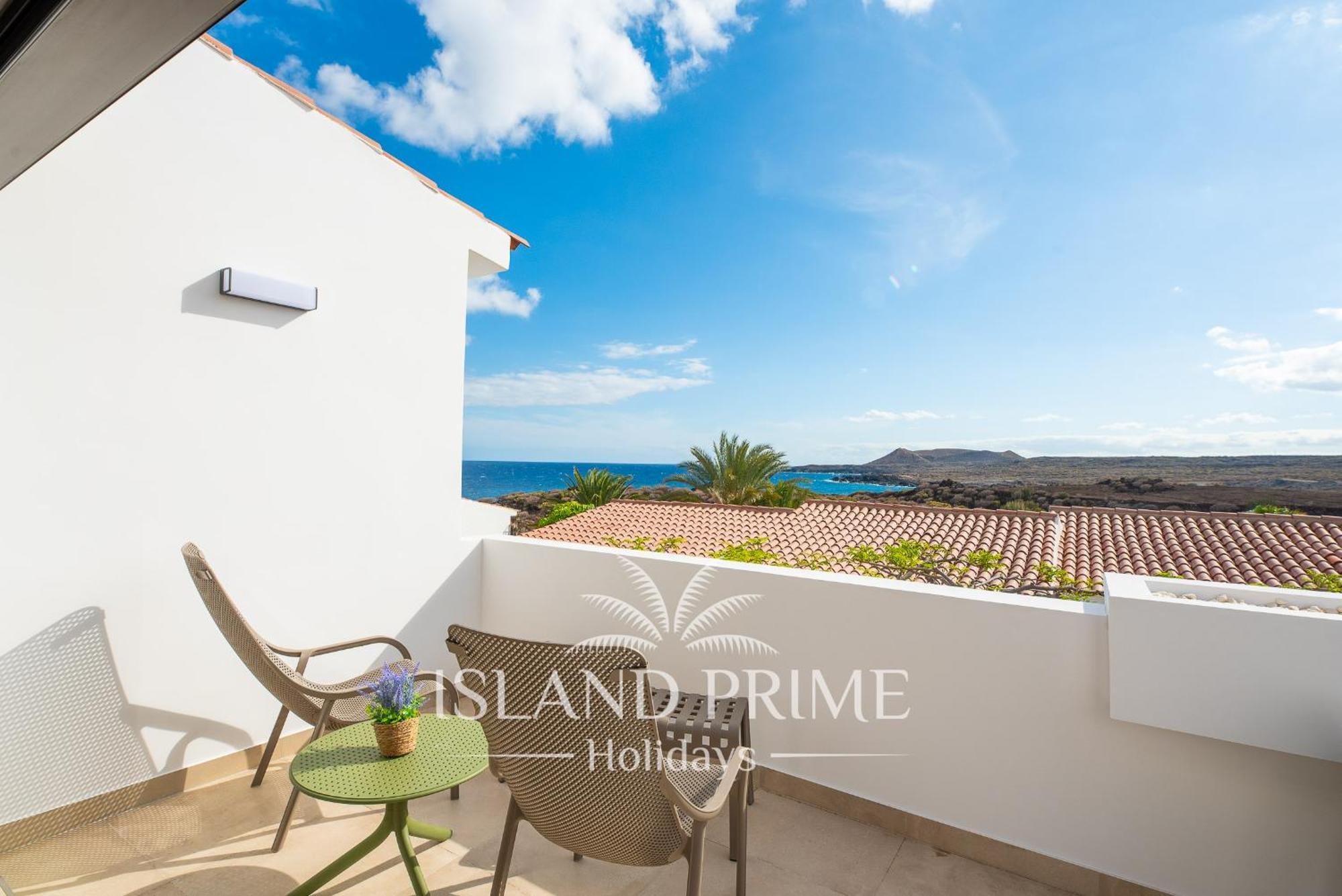 Stunning Ocean Views Holiday With Heated Pool In Amarilla Golf