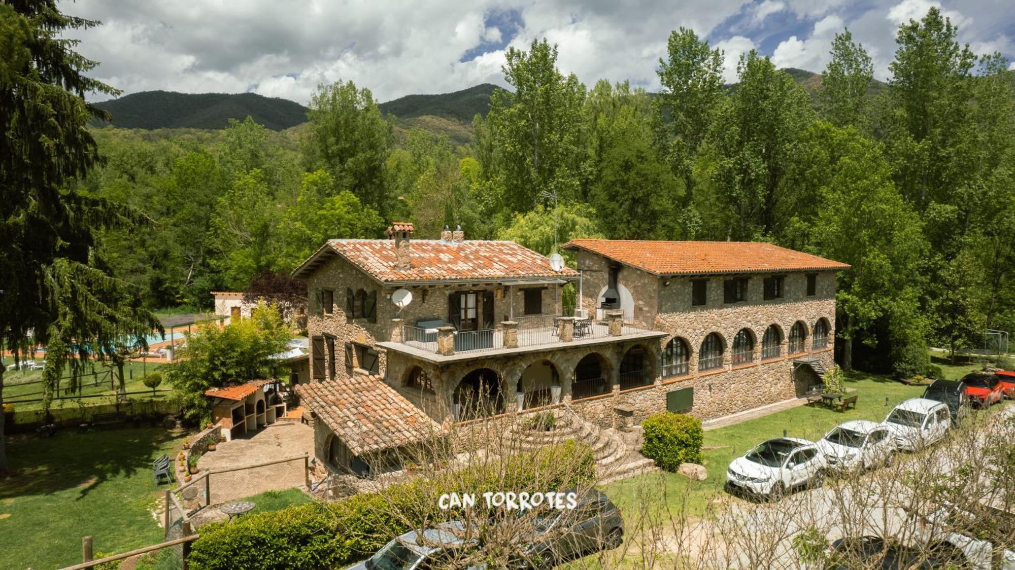 Torrotes Country house *