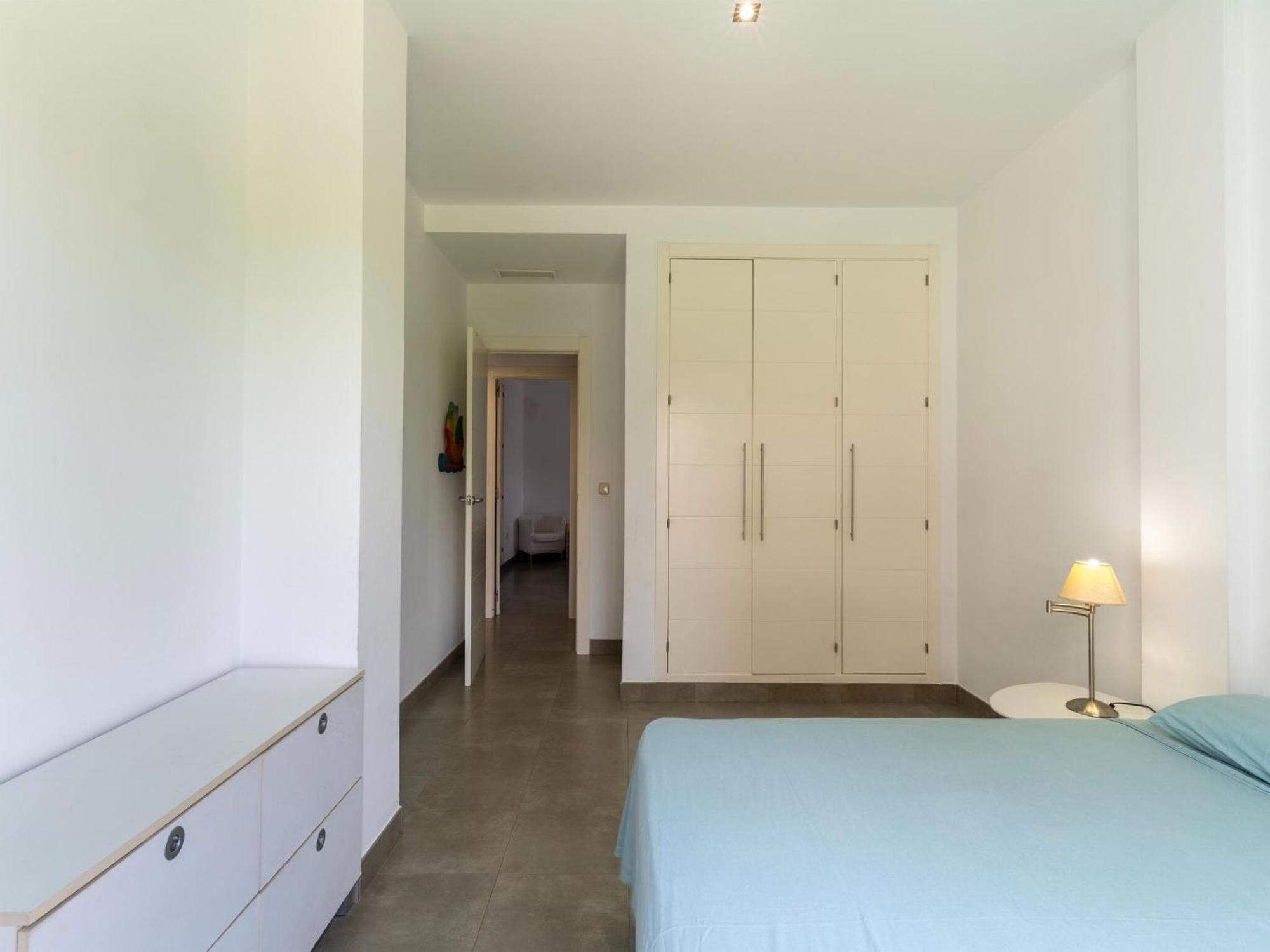 Spacious Holiday In Near Seabeach Apartamento