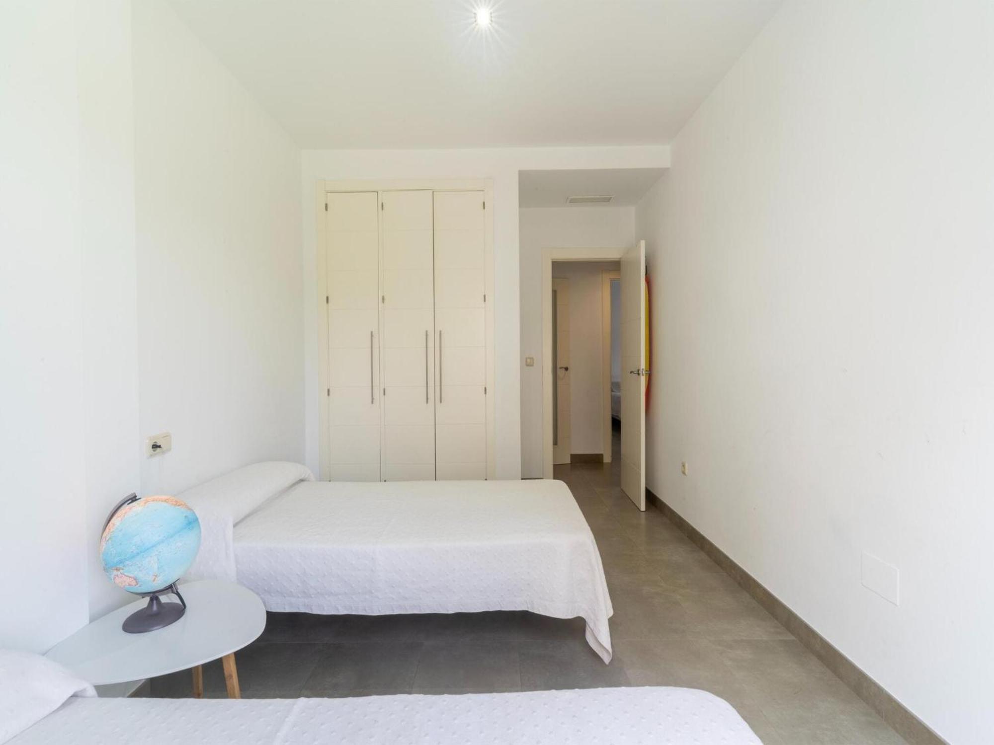Apartamento Spacious Holiday In Near Seabeach Motril